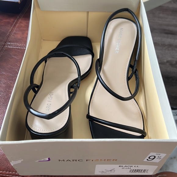 Marc Fisher Black Heels - Picture 2 of 5